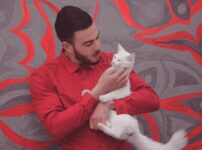 猫を飼うのに向いている人